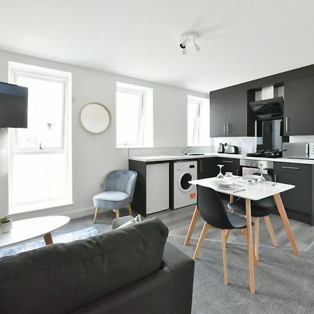 Aparthotel The Breath Taking Cube Pontefract Exteriér fotografie