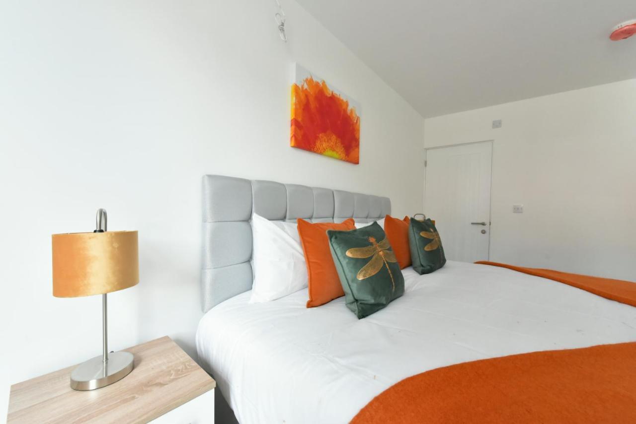 Aparthotel The Breath Taking Cube Pontefract Exteriér fotografie